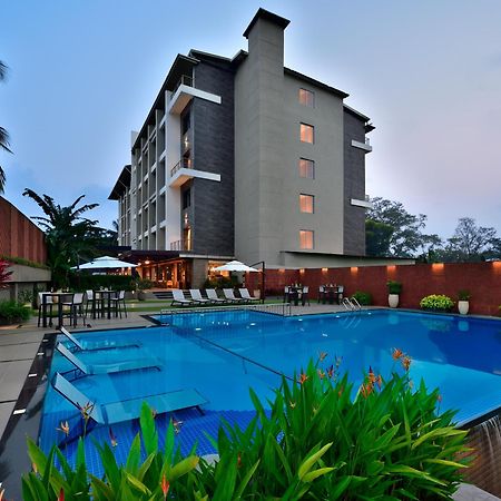 Citadines Arpora Nagoa Goa Exterior foto